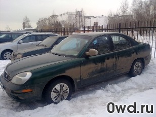 Битый автомобиль Daewoo Nubira